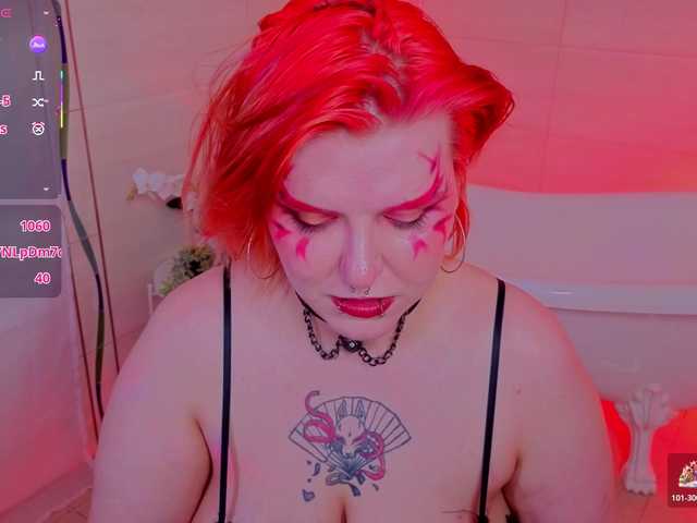 bluelunaray's BongaCams show and profile