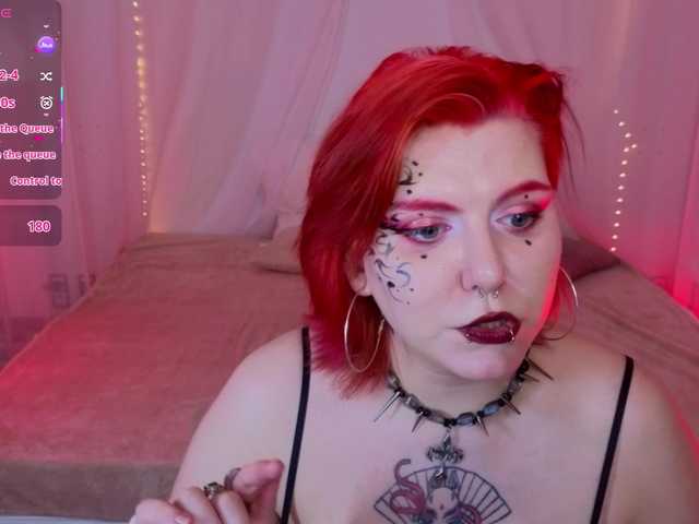 bluelunaray's BongaCams show and profile