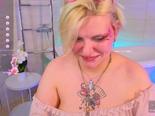  bluelunaray chat room