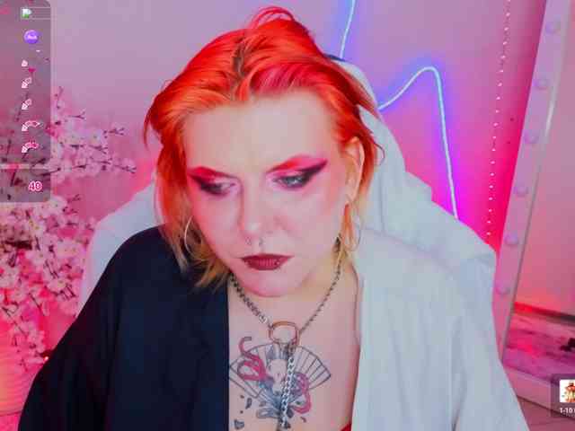 bluelunaray Live Webcam on BongaCams