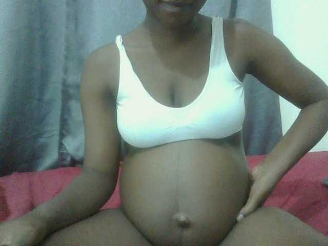 24Anna's BongaCams show and profile