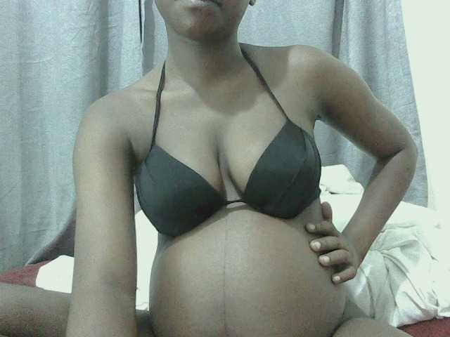 24Anna's BongaCams show and profile