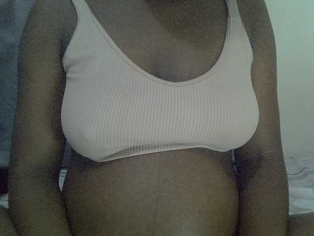 24Anna's BongaCams show and profile