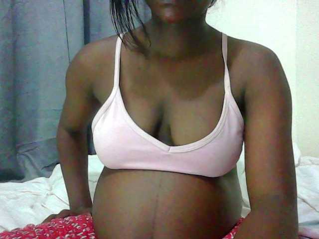 24Anna's BongaCams show and profile