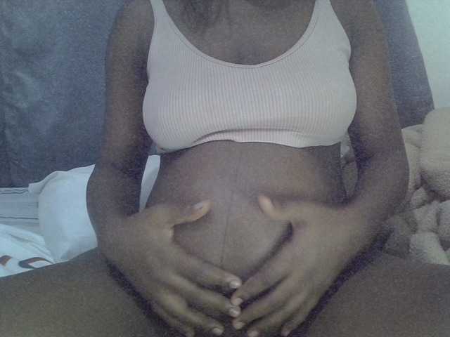 24Anna's BongaCams show and profile