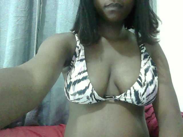 24Anna's BongaCams show and profile