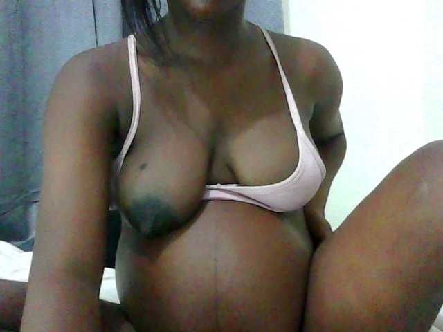 24Anna's BongaCams show and profile