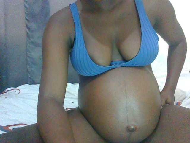 24Anna's BongaCams show and profile