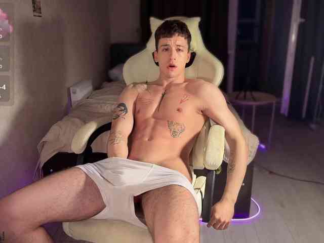 benziil Live Webcam on BongaCams
