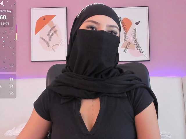 Saandy's BongaCams show and profile