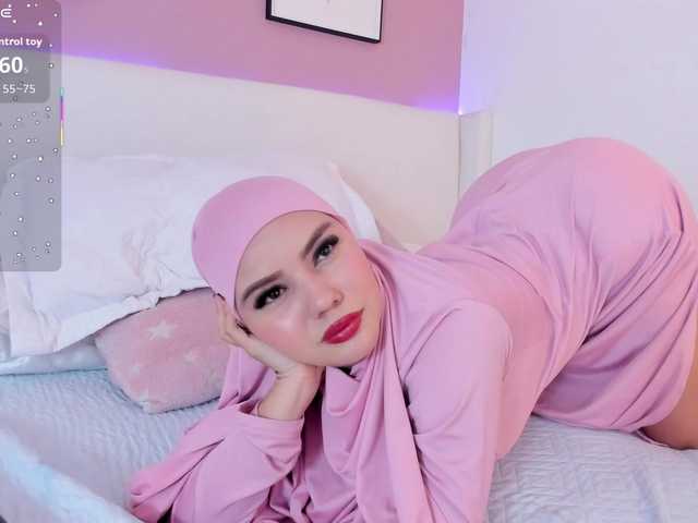 Saandy's BongaCams show and profile