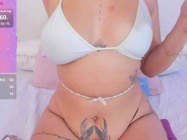 Saandy Live Webcam on BongaCams