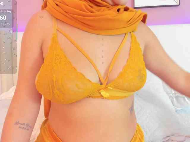 Saandy Live Webcam on BongaCams