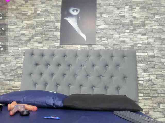 PenelopeDawsson webcam