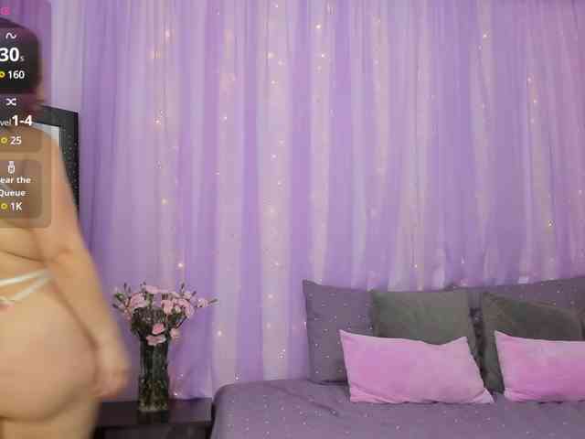 RavenaNoir webcam