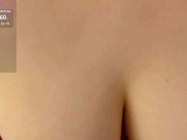 RavenaNoir webcam