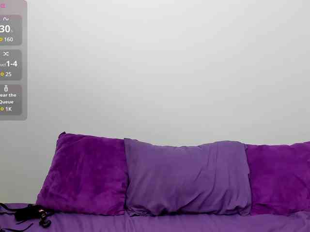 RavenaNoir webcam