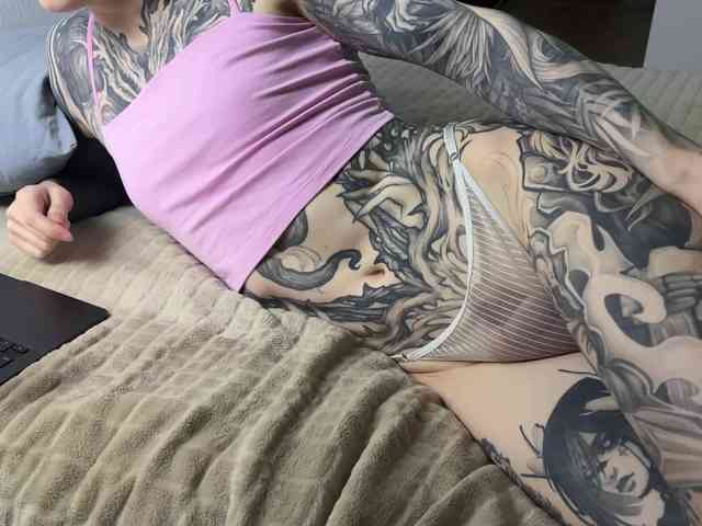 YoRHa2B Live Webcam on BongaCams