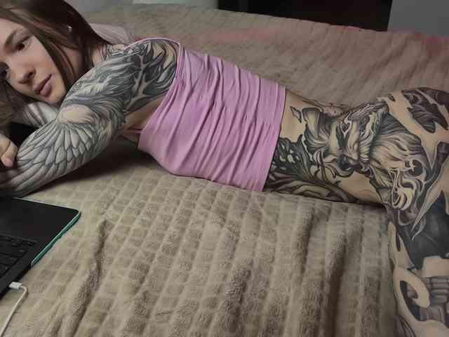 YoRHa2B Live Webcam on BongaCams