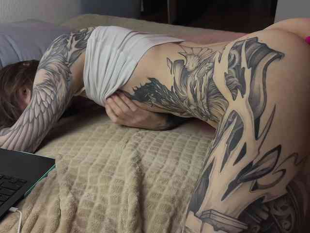 YoRHa2B Live Webcam on BongaCams