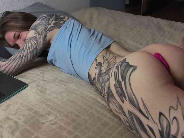YoRHa2B Live Webcam on BongaCams