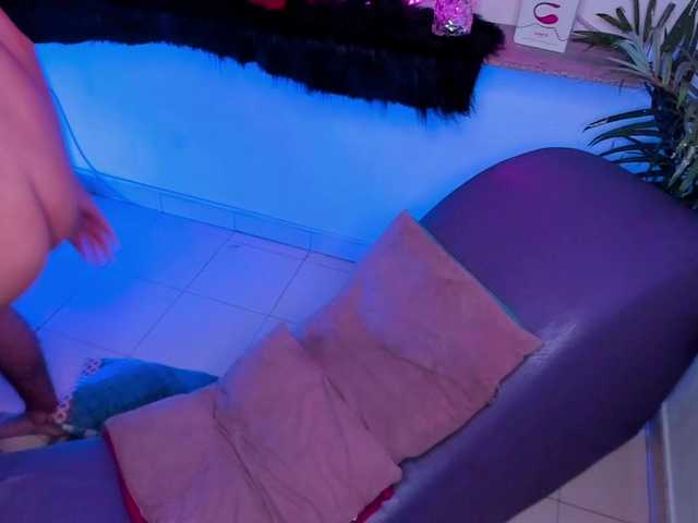  Highcouple11 chat room