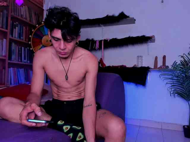 Highcouple11 Highcouple11