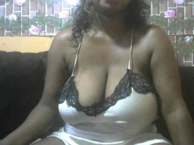 Chocolat96 Live Webcam on BongaCams