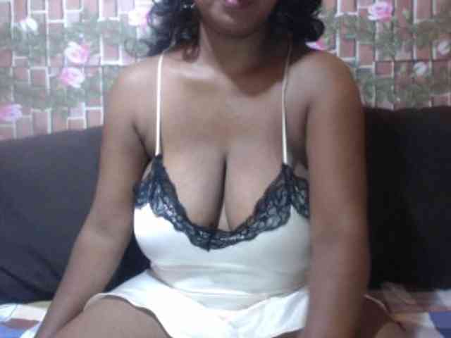 Chocolat96 Live Webcam on BongaCams