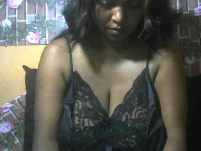 Chocolat96 Live Webcam on BongaCams