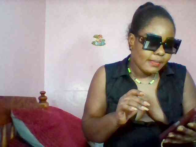 Cynthiarothrock5 webcam