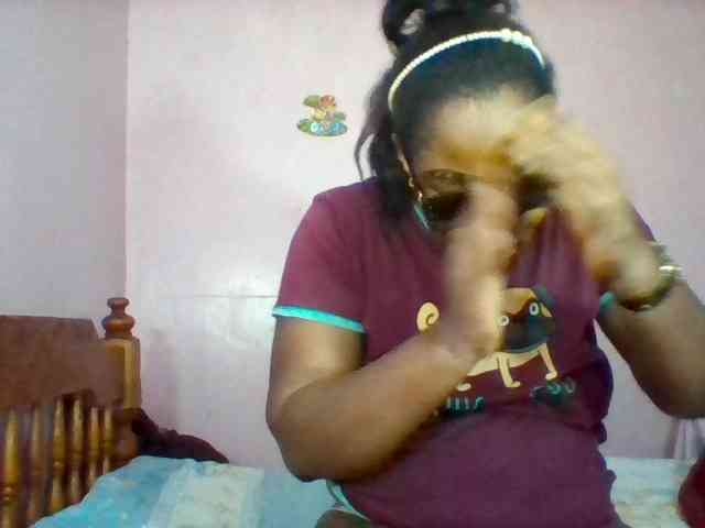 Cynthiarothrock5 webcam