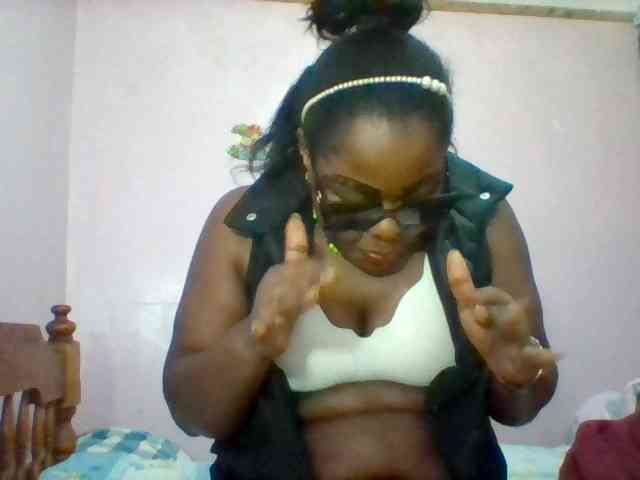 Cynthiarothrock5 webcam