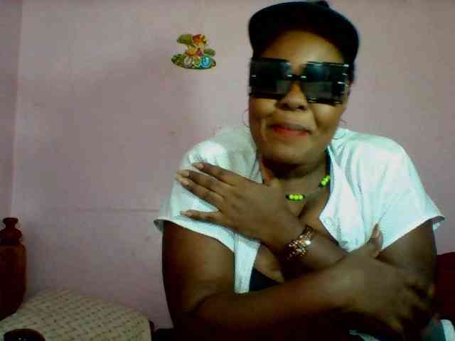 Cynthiarothrock5 webcam