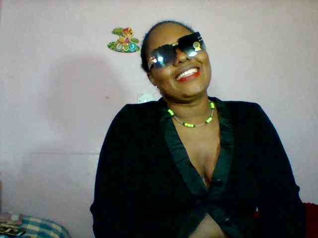 Cynthiarothrock5 webcam
