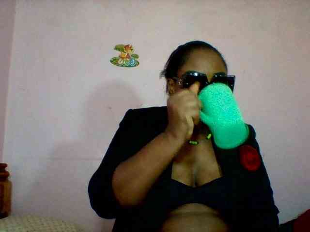 Cynthiarothrock5 webcam
