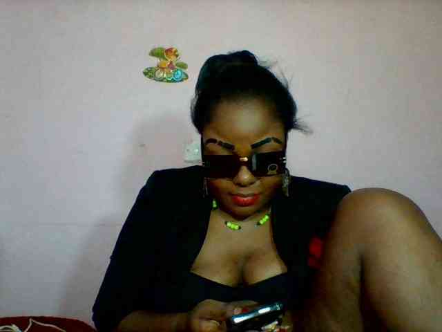 Cynthiarothrock5 webcam