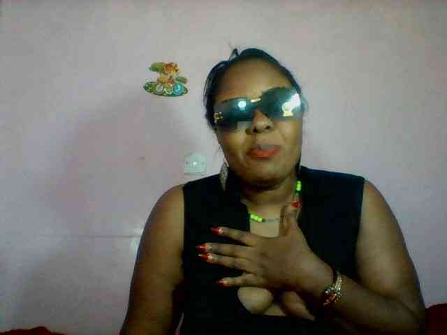 Cynthiarothrock5 webcam
