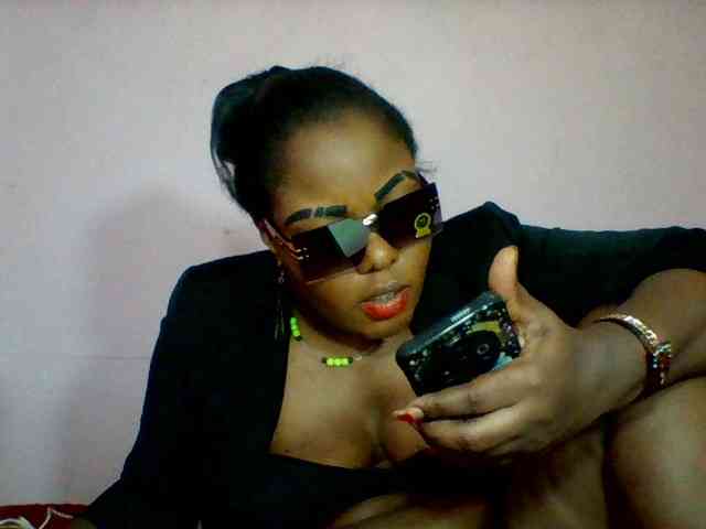 Cynthiarothrock5 webcam