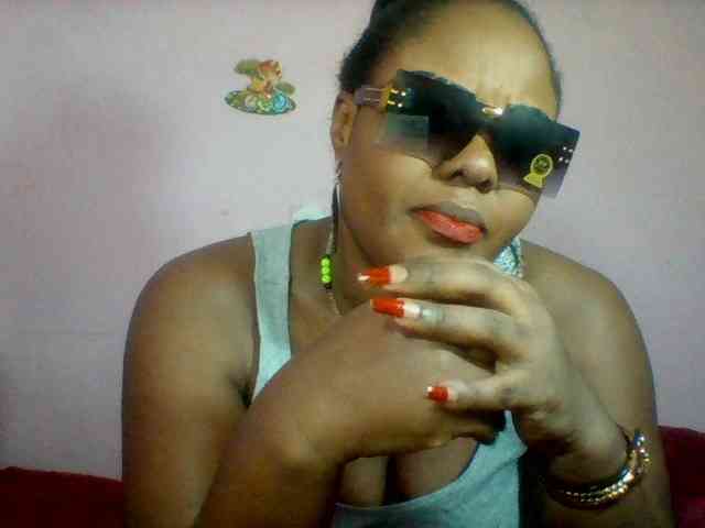 Cynthiarothrock5 webcam