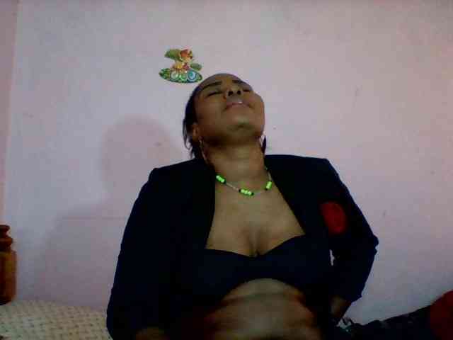 Cynthiarothrock5 webcam