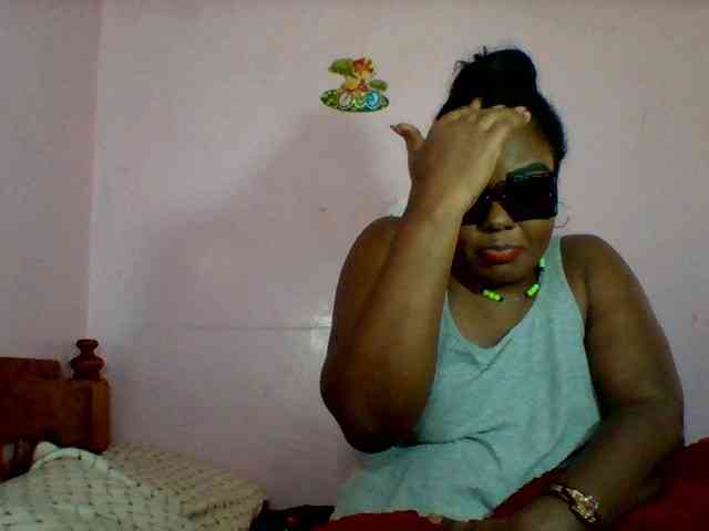 Cynthiarothrock5 webcam