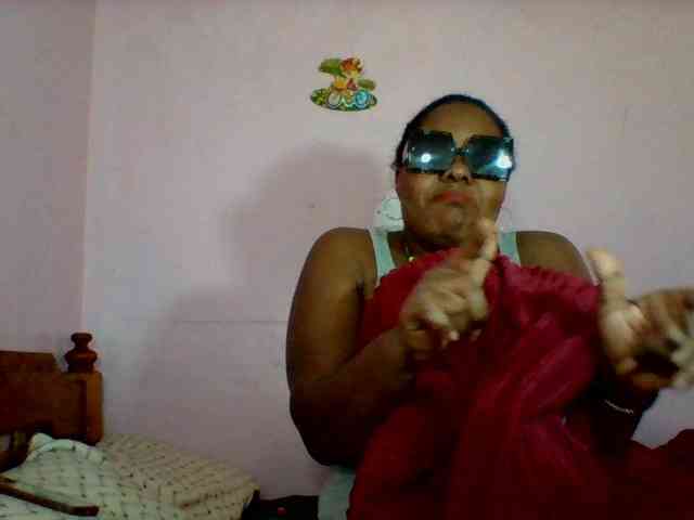 Cynthiarothrock5 webcam