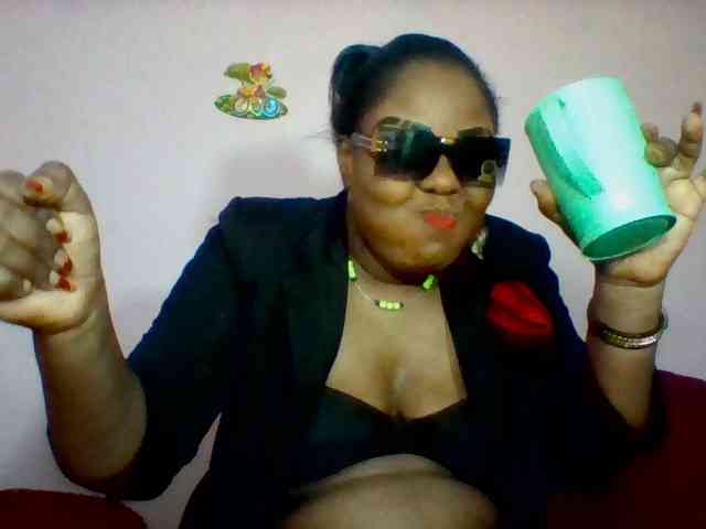 Cynthiarothrock5 webcam