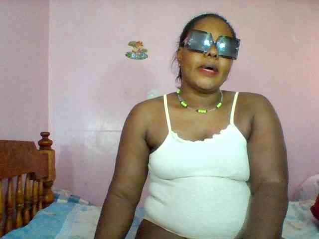 Cynthiarothrock5 webcam