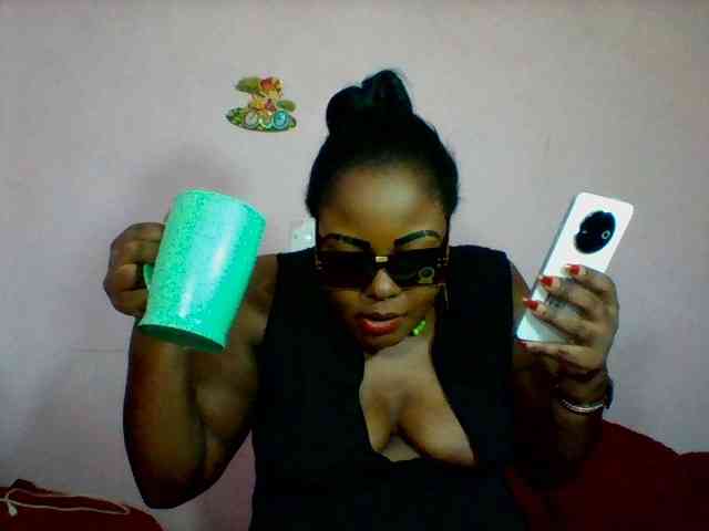 Cynthiarothrock5 webcam