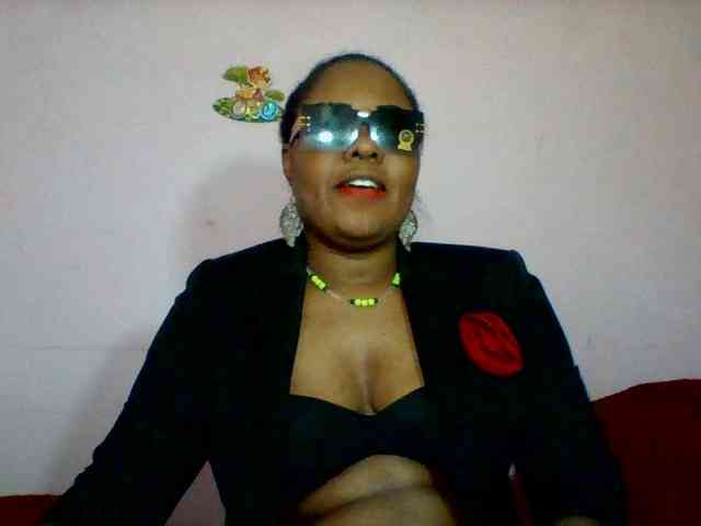 Cynthiarothrock5 webcam