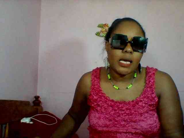 Cynthiarothrock5 webcam