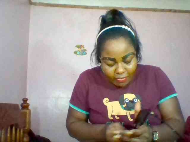 Cynthiarothrock5 webcam