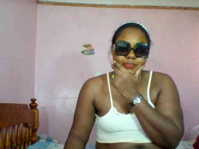 Cynthiarothrock5 webcam